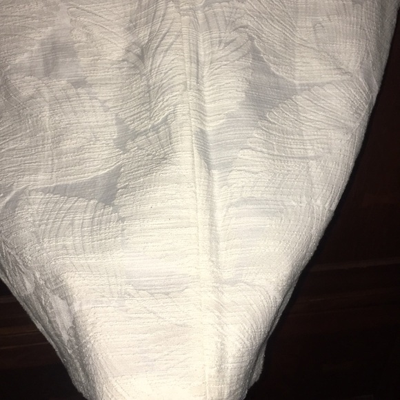 ❤️ PALM PRINT IVORY TANK NWT MEDIUM - Picture 8 of 16